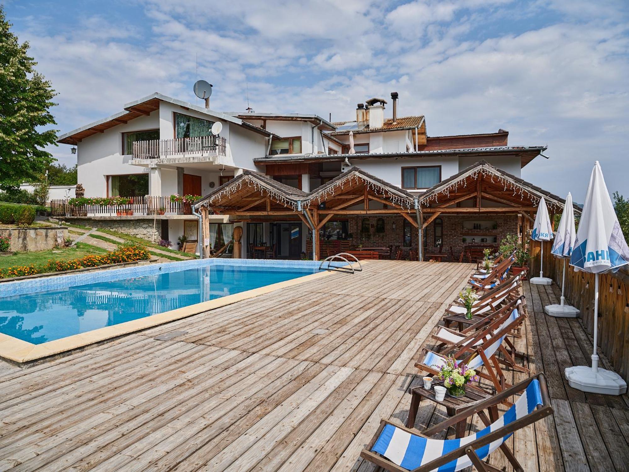Hotel Tihiat Kat Apriltsi  Exterior photo